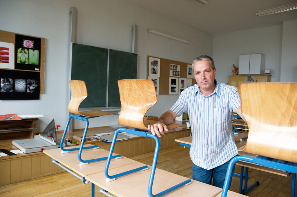 Frank Nitsche in seinem Kunstraum am Gymnasium Stephaneum 2008 - Foto Michael Uhlmann